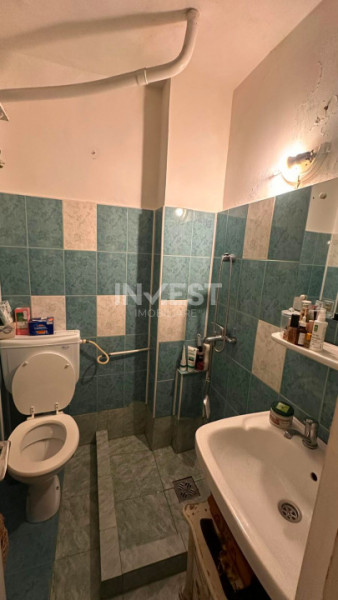 Garsoniera-Podu ros-Liceul Racovita-etaj intermediar