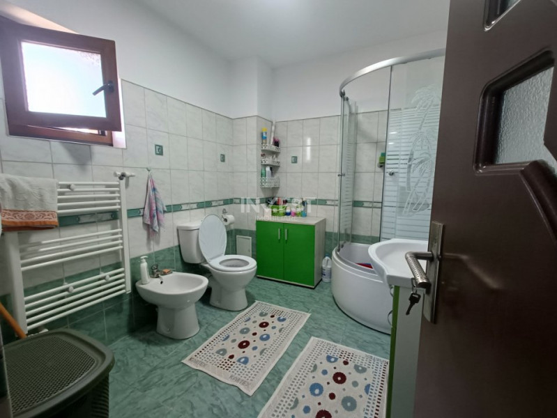 CASA INDIVIDUALA , ZONA TOMESTI, 5 CAMERE