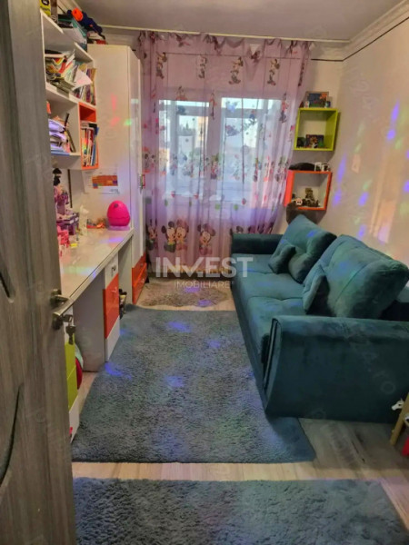 Apartament 3 camere-Podu Ros-Liceul Emil Racovita