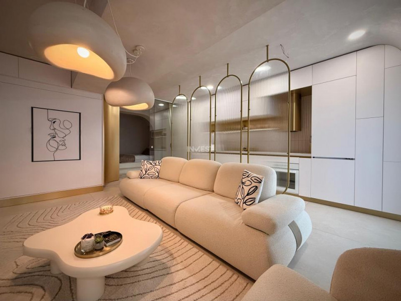 2 Camere High-End în Azimut Copou – Locație Unică, Confort la Nivel Înalt