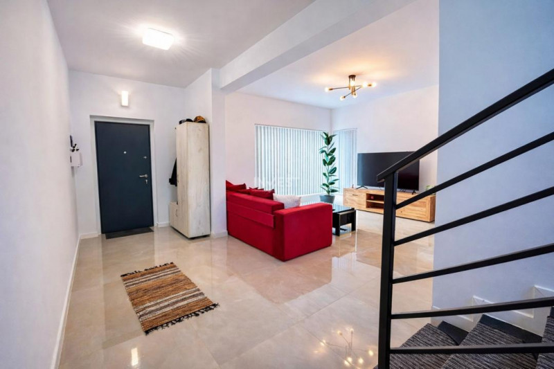 Vilă cu 5 camere și 3 băi situată în Bucium - Iași