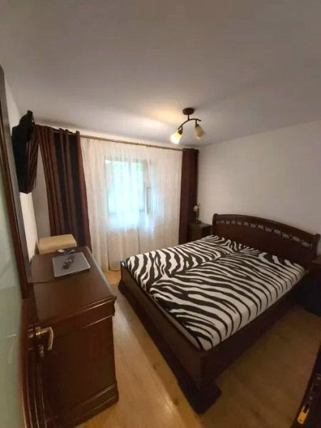 Apartament 3 camere - Dacia 