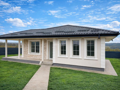 Casă individuală cu 3 camere în Bucium-Vișani *mutare rapidă*