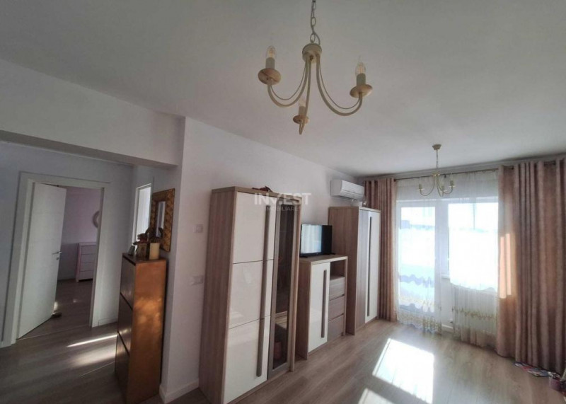 VANZARE-APARTAMENT 2 CAMERE-DECOMANDAT-CONEST DACIA