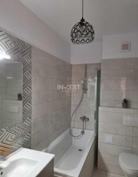 VANZARE-APARTAMENT 2 CAMERE-DECOMANDAT-CONEST DACIA