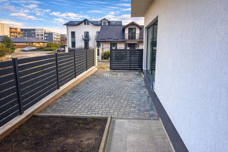 Casă cu 4 camere și 2 băi, gata de mutare, de vânzare în Bucium - Iași