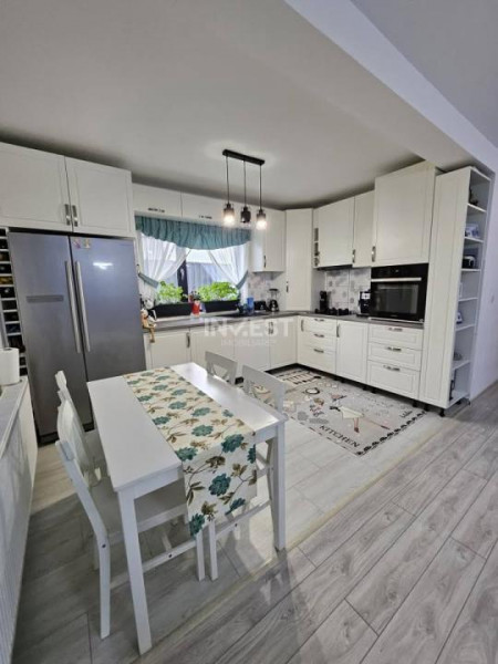 DUPLEX COMPLET MOBILAT SI UTILAT,  3 CAMERE, ZONA MIROSLAVA