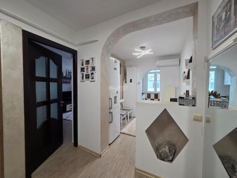 Apartament 2 camere- Decomandat- Etaj intermediar