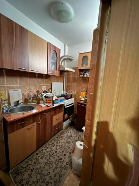 Garsoniera 31 mp ,etaj 1 , zona Tatarasi