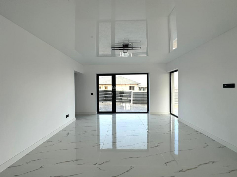 COMISION 0%! Duplex modern cu 3 dormitoare, 2 băi și terasă panoramică