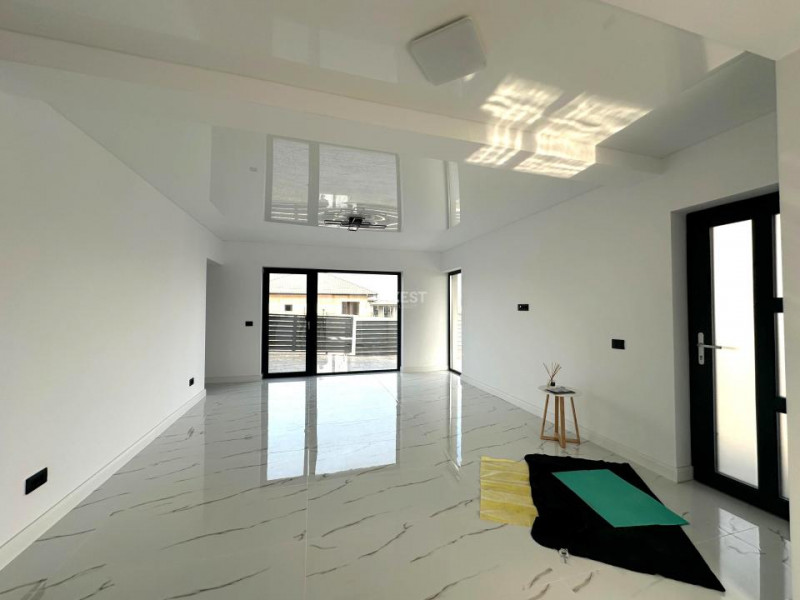 COMISION 0%! Duplex modern cu 3 dormitoare, 2 băi și terasă panoramică