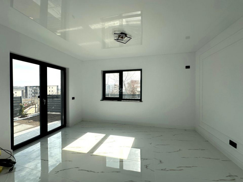 COMISION 0%! Duplex modern cu 3 dormitoare, 2 băi și terasă panoramică