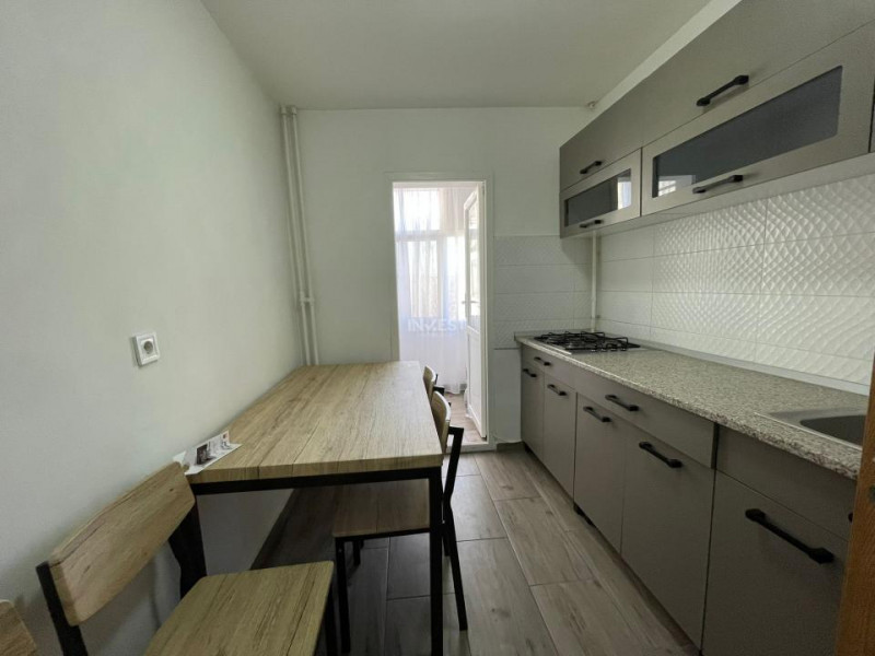 Apartament de vanzare, 2 camere, decomandat, zona Canta - Profi, Iasi