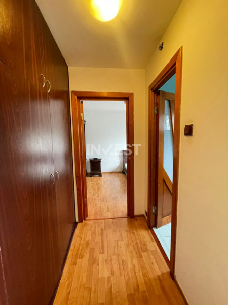 Apartament 2 camere-Pod de Piatra-etaj intermediar-bloc fara risc