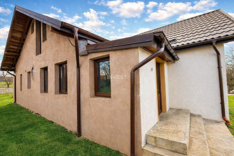 Casă tip duplex de vânzare 380 MP teren, zona Vișani - IAȘI, COMISION 0%