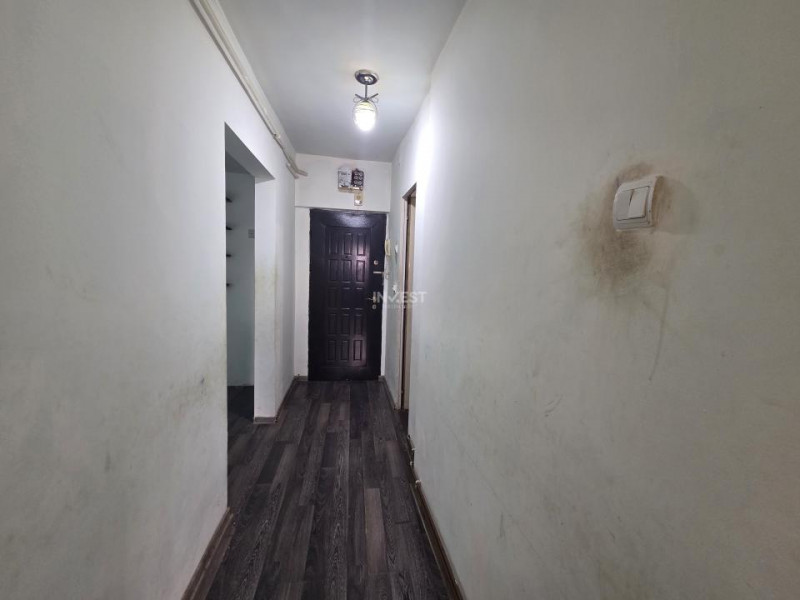 Apartament 4 camere-decomandat-Dacia