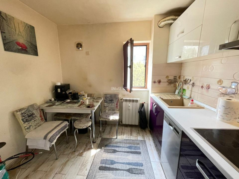 Apartament 3 camere-Podu Ros-etaj 1