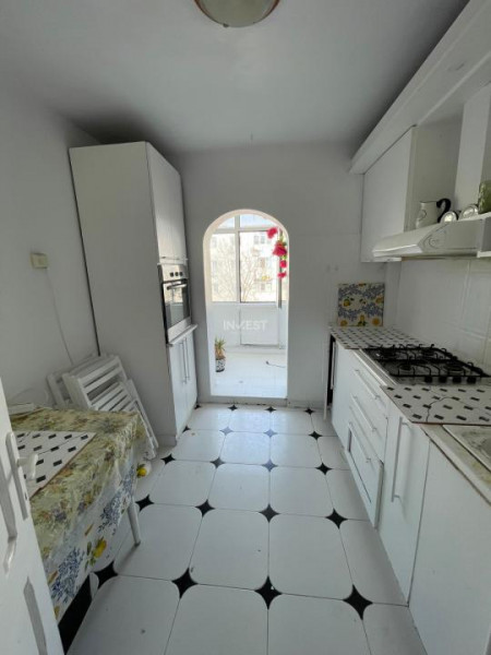 De vanzare, apartament 3 camere – Podu de Fier, Iași