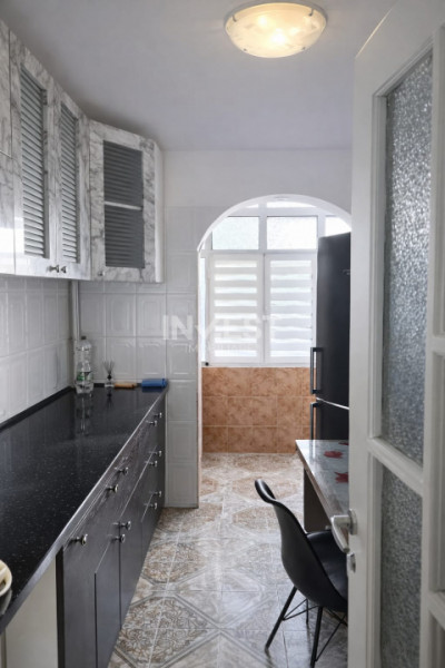 3 camere decomandat, Nicolina 1, Etaj intermediar