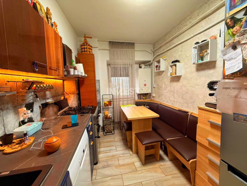 Apartament 2 camere decomandat-59mp-bloc 1986-Granit-Socola