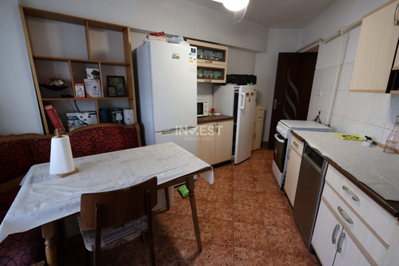 Apartament de vanzare, 4 camere, decomandat, zona Pacurari-Pizza Smile, Iasi 