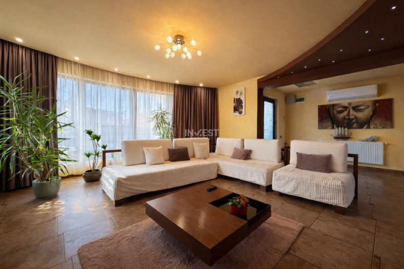 Vilă cu 7 camere și 825 mp teren în cartierul Bucium-Iasi