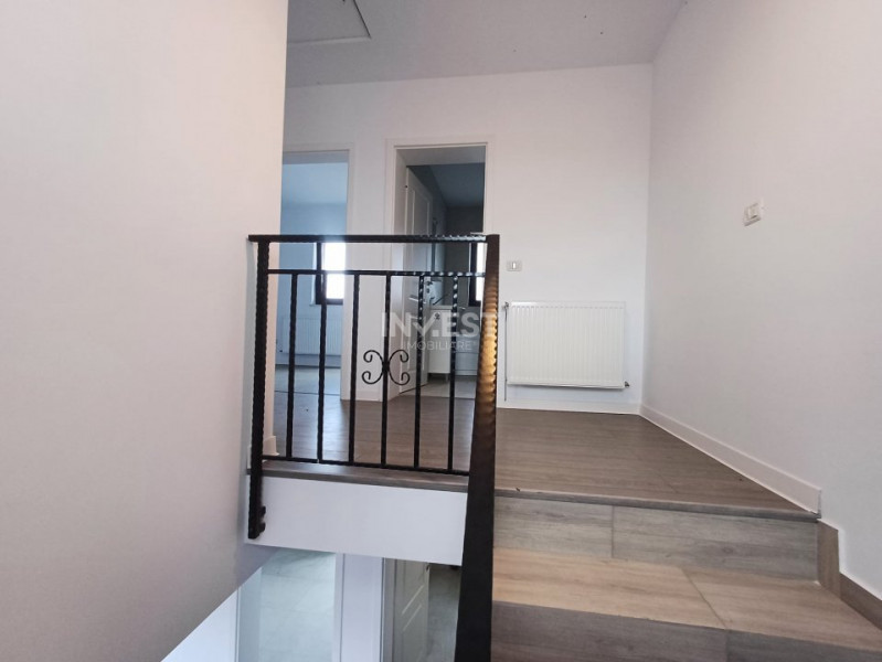 DUPLEX 3 CAMERE , 2 bai, zona Miroslava-Balciu