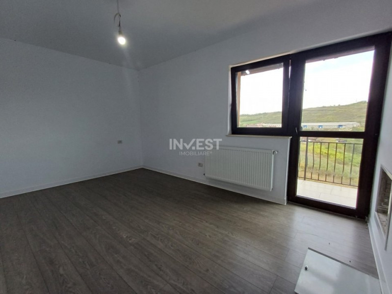 DUPLEX 3 CAMERE , 2 bai, zona Miroslava-Balciu