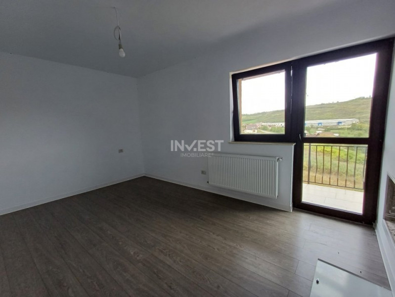 DUPLEX 3 CAMERE , 2 bai, zona Miroslava-Balciu