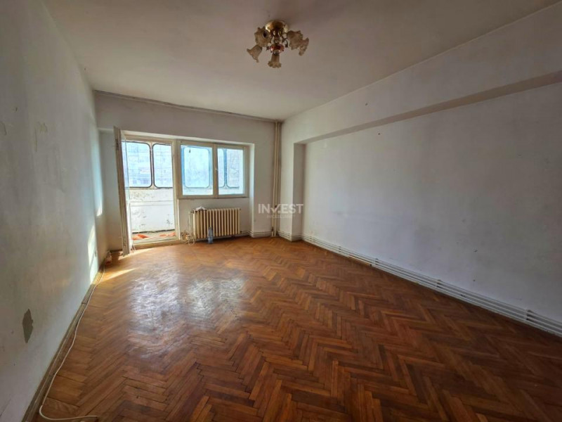 APARTAMENT 3 CAMERE-DECOMANDAT-ETAJ 1