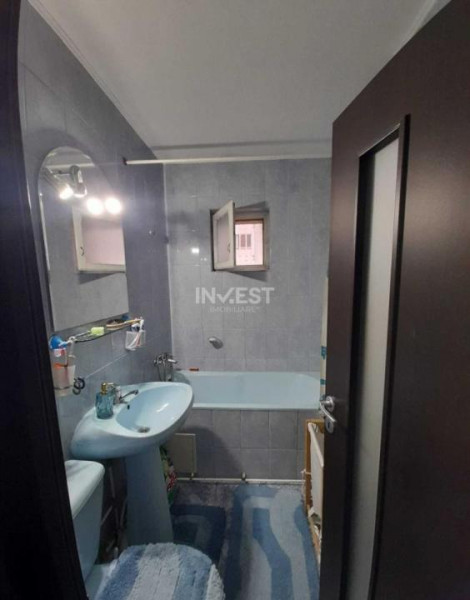 Apartament 3 camere- zona Dacia