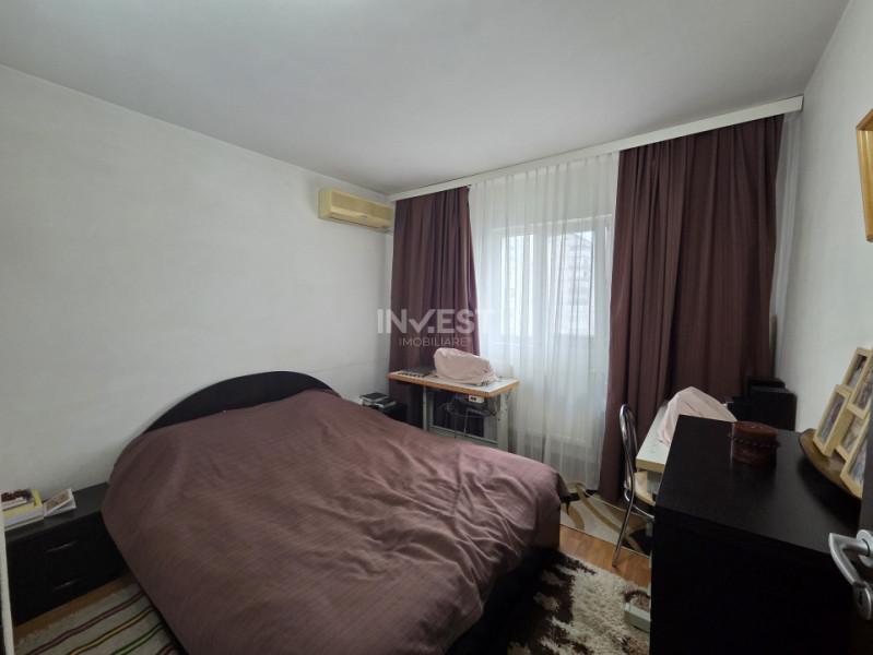Apartament 3 camere- zona Zimbru
