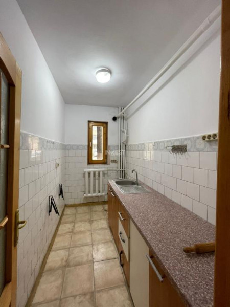 Apartament 3 camere, decomandat, zona Pacurari -  Esplanada Mimoza, Iasi