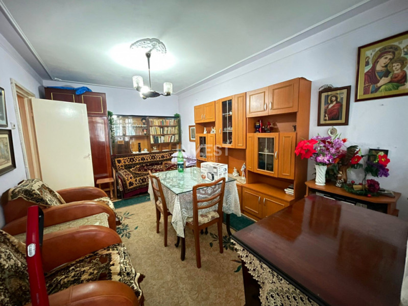 Ap 2 camere decomandat-54 mp-etaj 1-Podu Ros-Palas Mall