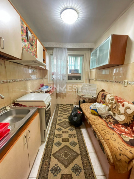 Ap 2 camere decomandat-54 mp-etaj 1-Podu Ros-Palas Mall