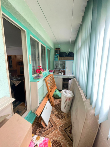 Ap 2 camere decomandat-54 mp-etaj 1-Podu Ros-Palas Mall