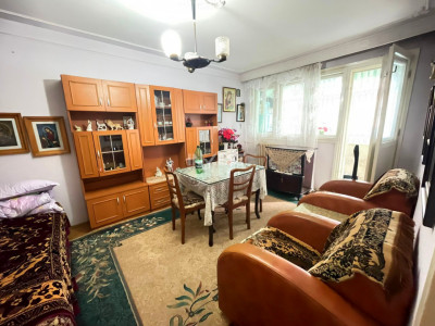 Ap 2 camere decomandat-54 mp-etaj 1-Podu Ros-Palas Mall