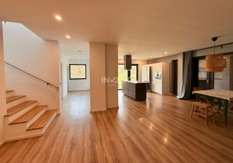 VILĂ SMART cu 5 camere în Bucium-Bârnova ~180 MP utili ~1000 MP teren