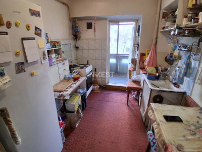 Apartament de vanzare 3 camere, 79 mp, etaj 1, zona Canta, Iasi