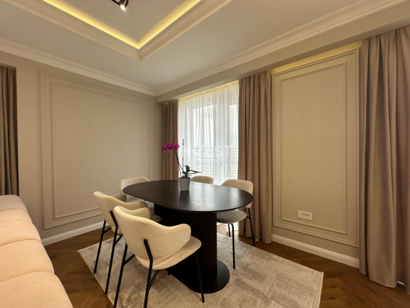 Apartament Deosebit De 3 Camere In Azimut-Copou