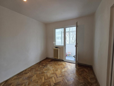 Apartament 3 camere-Etaj 2-Alexandru cel Bun