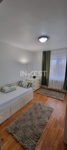 DE INCHIRIAT-4 Camere-Vila-Copou