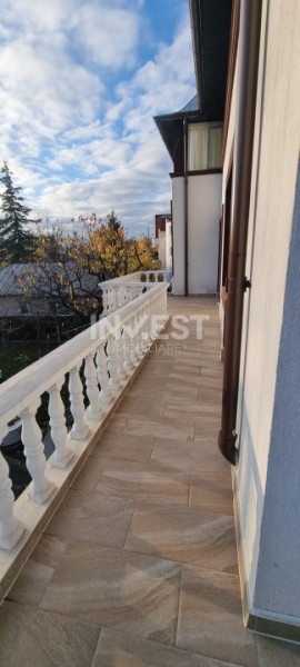 DE INCHIRIAT-4 Camere-Vila-Copou