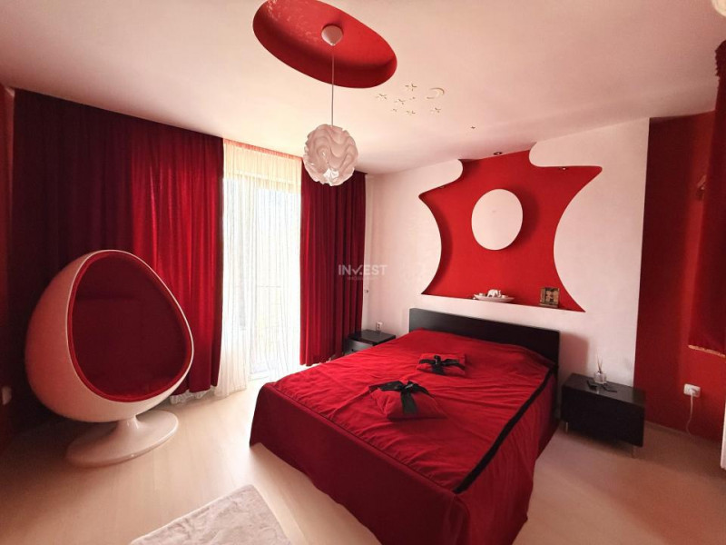 Vilă cu 7 camere, 240 mp utili și 825 mp teren în cartierul Bucium-Iasi