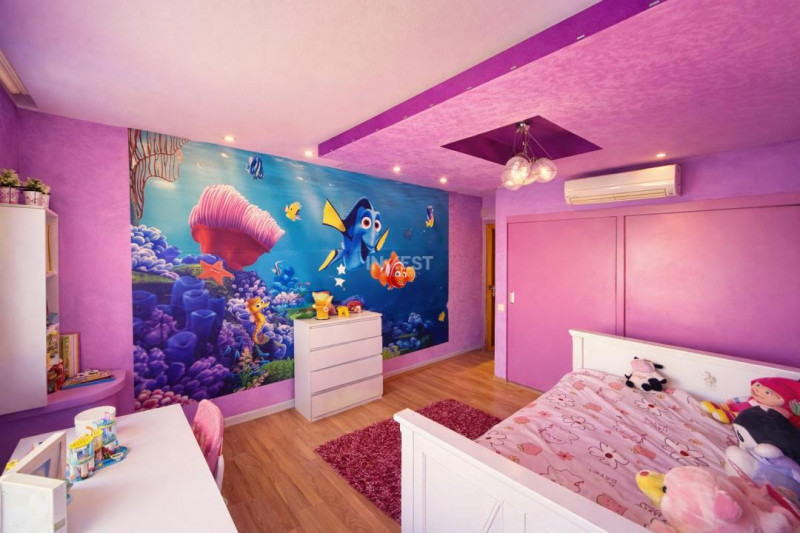 Vilă cu 7 camere, 240 mp utili și 825 mp teren în cartierul Bucium-Iasi