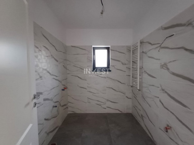 Casă parter, 3 camere, 818 mp teren, zona Valea Adanca