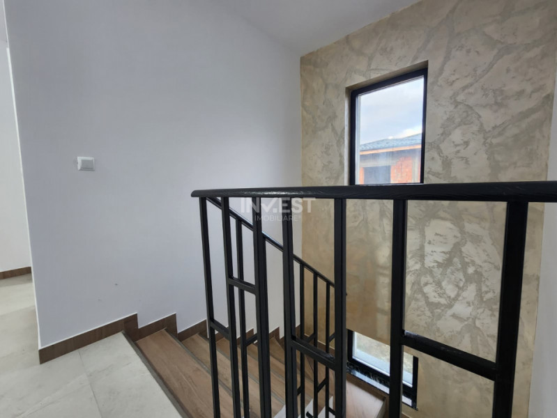 CASA 4 CAMERE, 2 BAI, 440 MP TEREN, MIROSLAVA