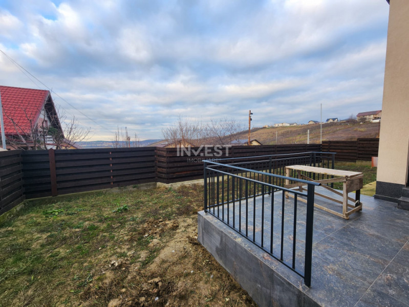 CASA 4 CAMERE, 2 BAI, 440 MP TEREN, MIROSLAVA