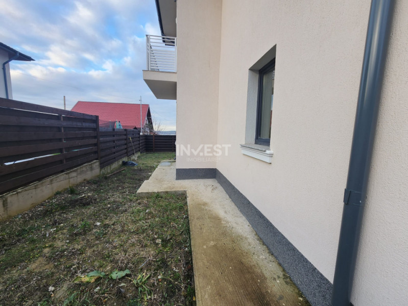 CASA 4 CAMERE, 2 BAI, 440 MP TEREN, MIROSLAVA