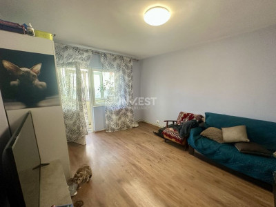 Apartament 4 camere-Decomandat-Etaj 1